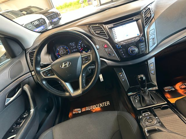 Hyundai i40 cw blue Trend *Navi*AHK*Klima*