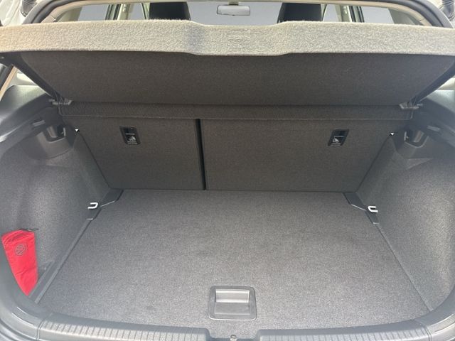 Polo 1.0 TSI Life LED+NAVI+KLIMA+SITZHZ+EINPARKH