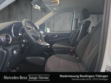 Mercedes V 220 - 10