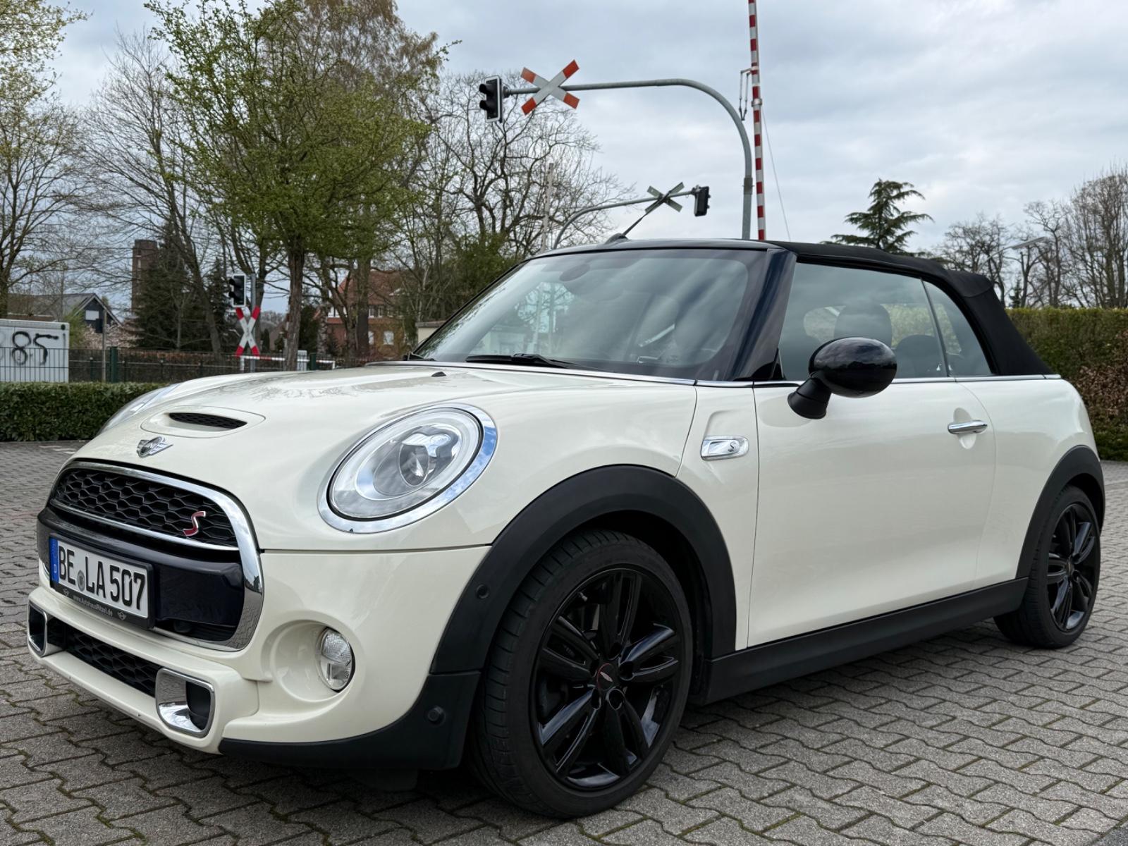 MINI Cooper S Cabrio Cooper S