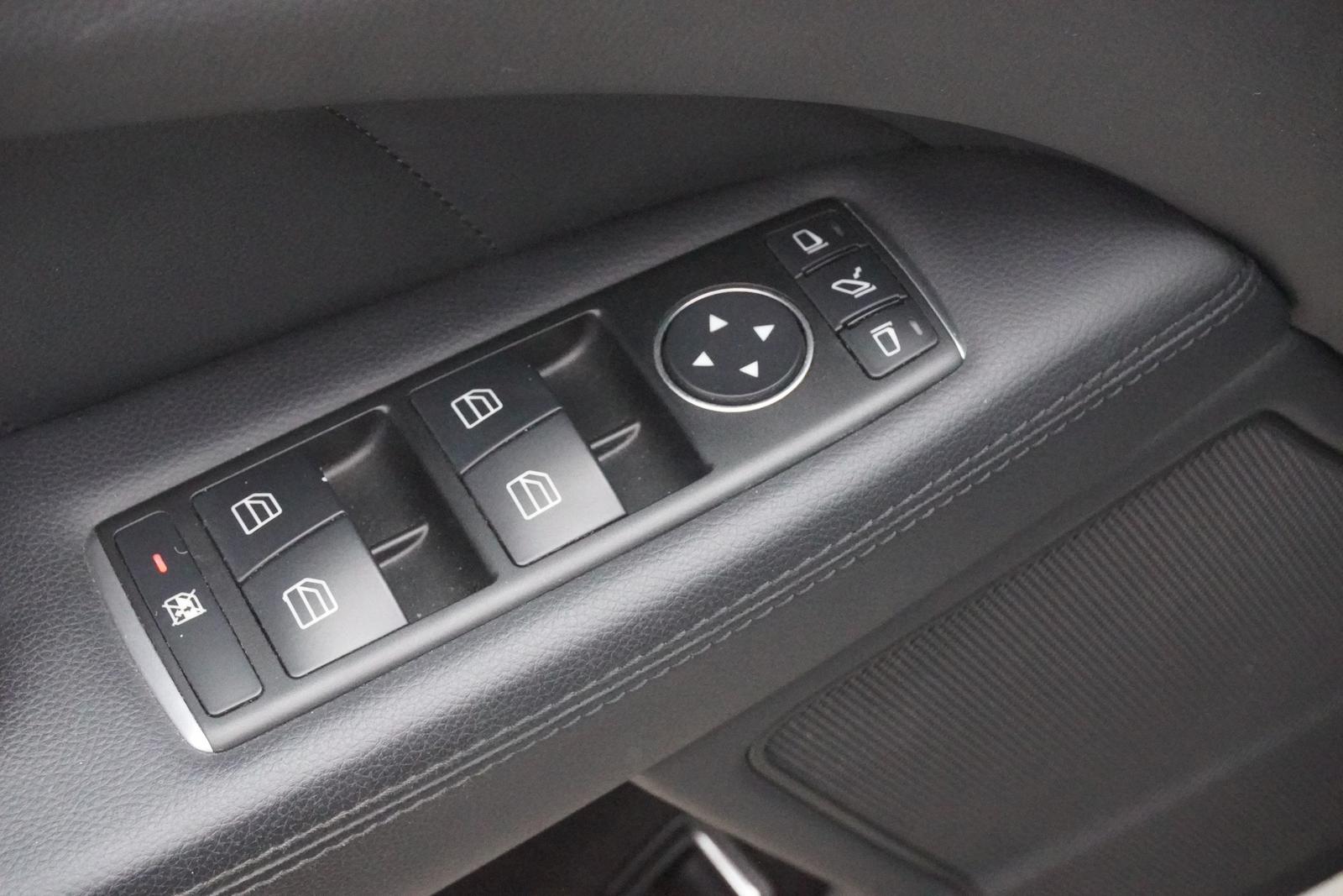 Mercedes-Benz CLS 400 Multibeam 360° Totwinkel Schiebedach