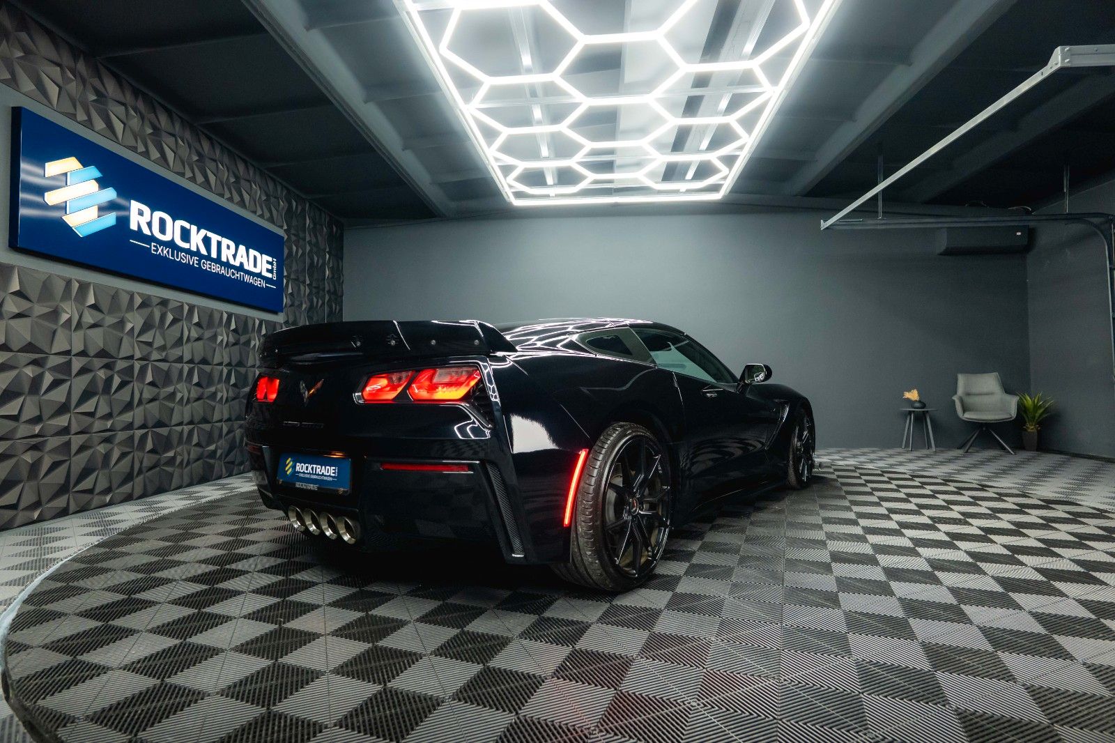 Fahrzeugabbildung Corvette C7 6.2 V8 Stingray 3LT Z06-Design Targa Perform.