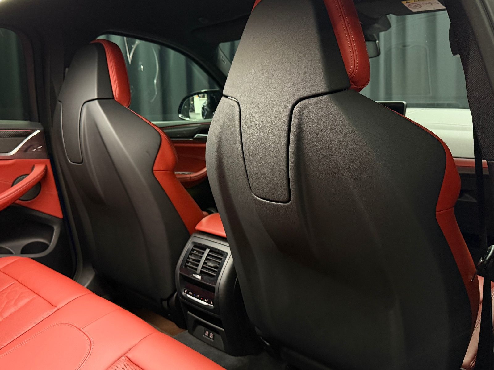 Fahrzeugabbildung BMW X4 M Competition |CARBON|H/K|LASER|HuD