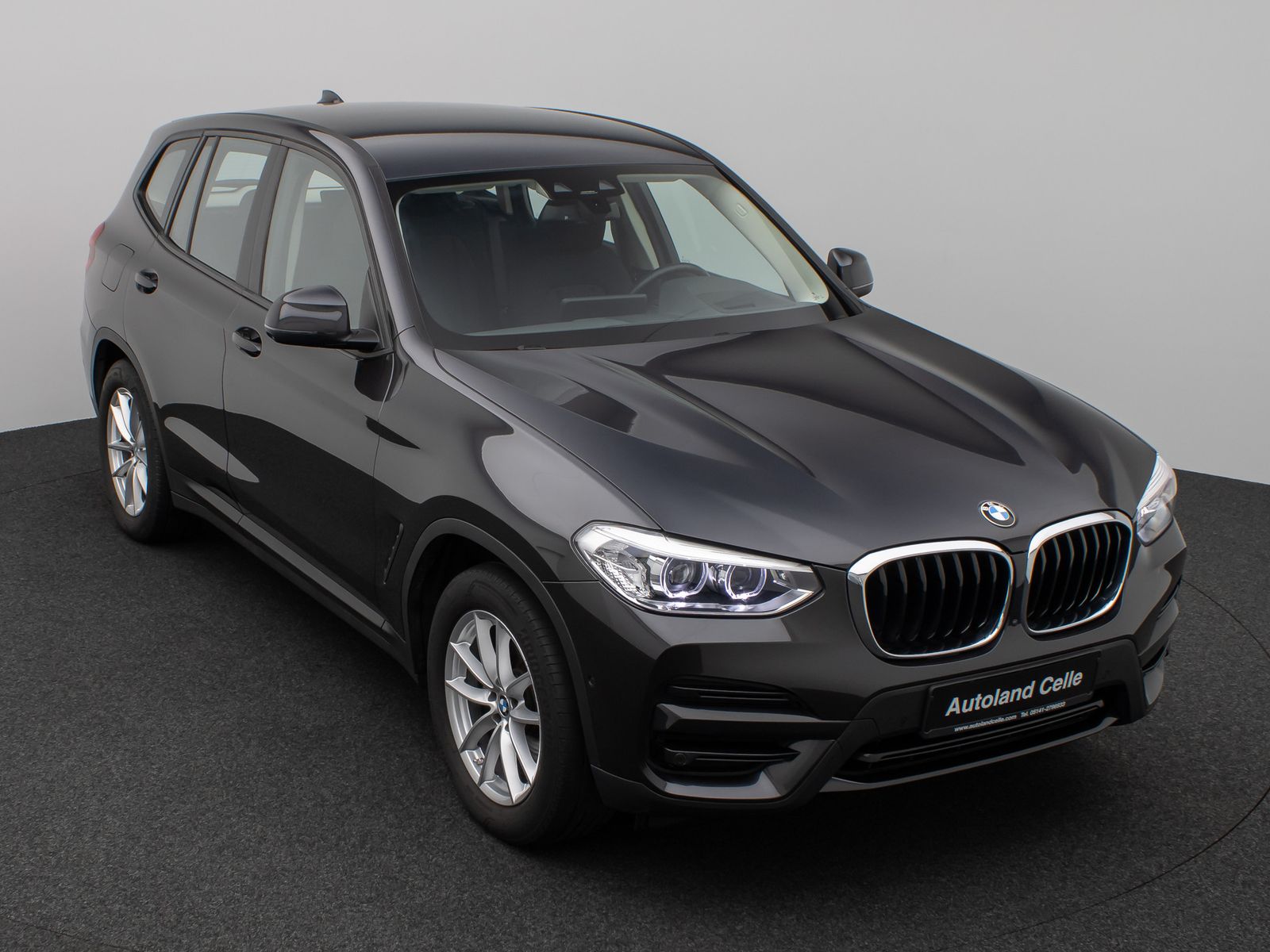 Fahrzeugabbildung BMW X3 xD20d 360°HUD DAB HiFi AHK Komfort Alarm LED