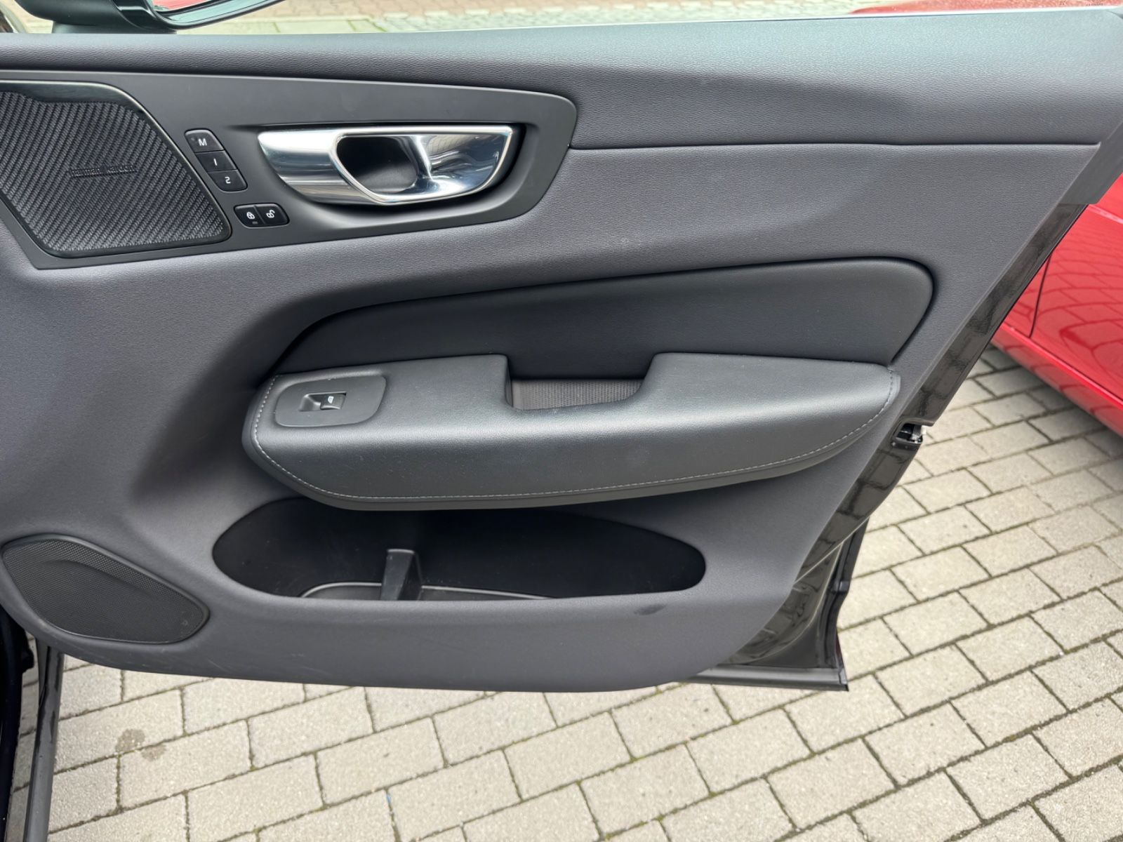 Volvo XC60 Inscription Recharge Plug-In Hybrid AWD foto 19