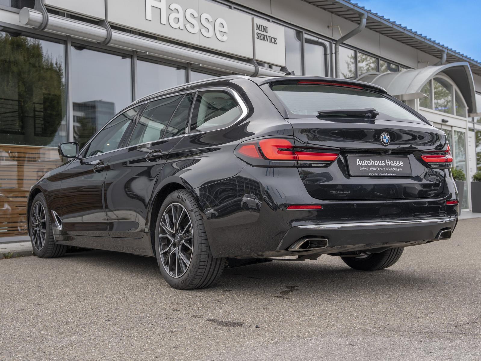 BMW 530d Luxury Line LASER PANO HUD 4-ZKlima