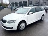 Skoda Octavia 2.0 TDI Elegance Navi+/T.Leder/SO+WR - Skoda Octavia: Kombi, Elegance