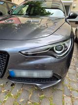 Alfa Romeo Stelvio 2.0 Turbo 16V 206kW Ti AT8-Q4 Ti - Alfa Romeo Stelvio mit Benzin-Antrieb: Schiebedach