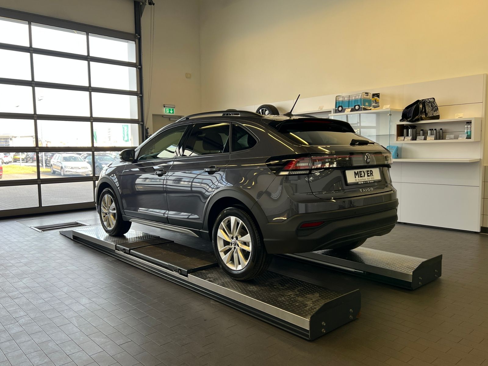 Fahrzeugabbildung Volkswagen Taigo Life 1.5 TSI DSG *IQ.Light, App-Connect, 1