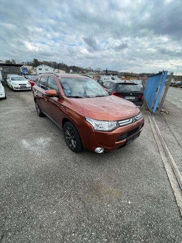 Mitsubishi Outlander ClearTec Invite 4WD