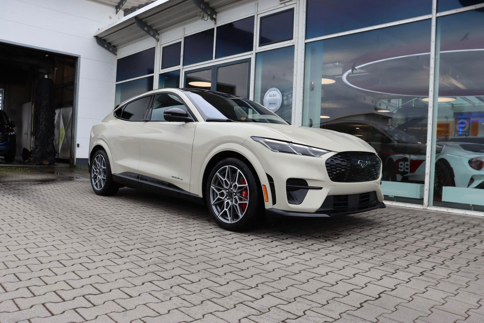 Ford Mustang Mach-E GT 91 kWh AWD Wärmepumpe 0,0%FIN*