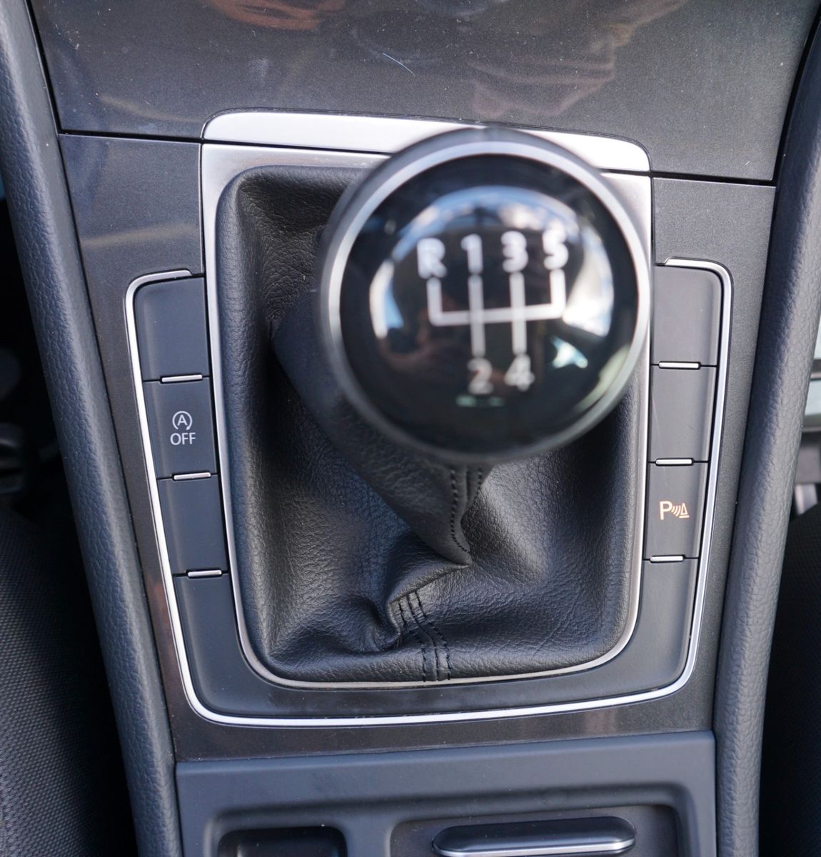 Fahrzeugabbildung Volkswagen Golf VII Variant Comfortline ACC,Navi,SH,PDC