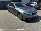 BMW 530e iPerformance - - mit Hybrid-Antrieb: Grau, Limousine