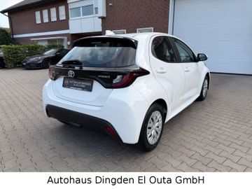 Toyota Yaris - 7