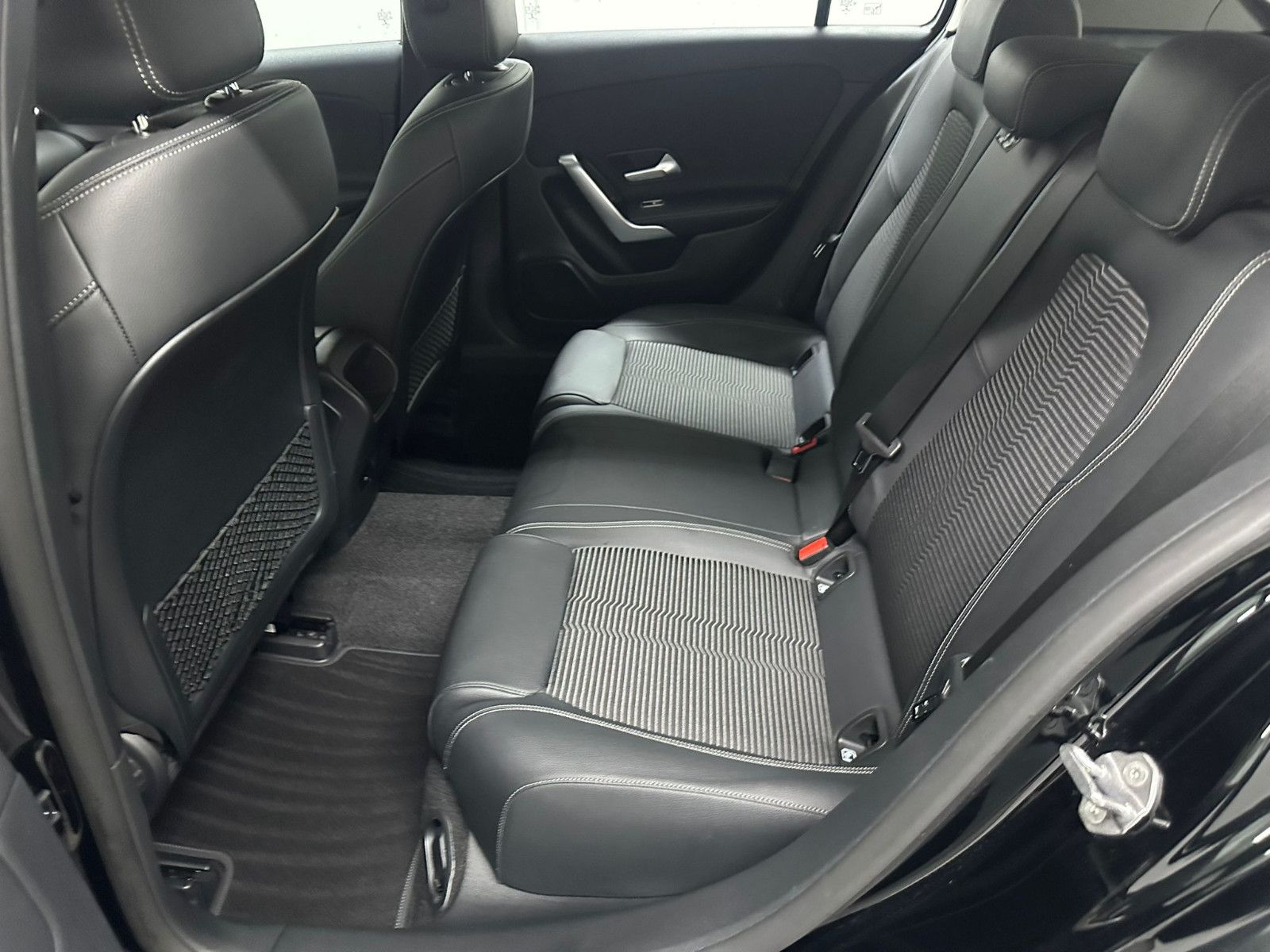 Fahrzeugabbildung Mercedes-Benz A 200 d *PROGRESSIVE*NAVI*