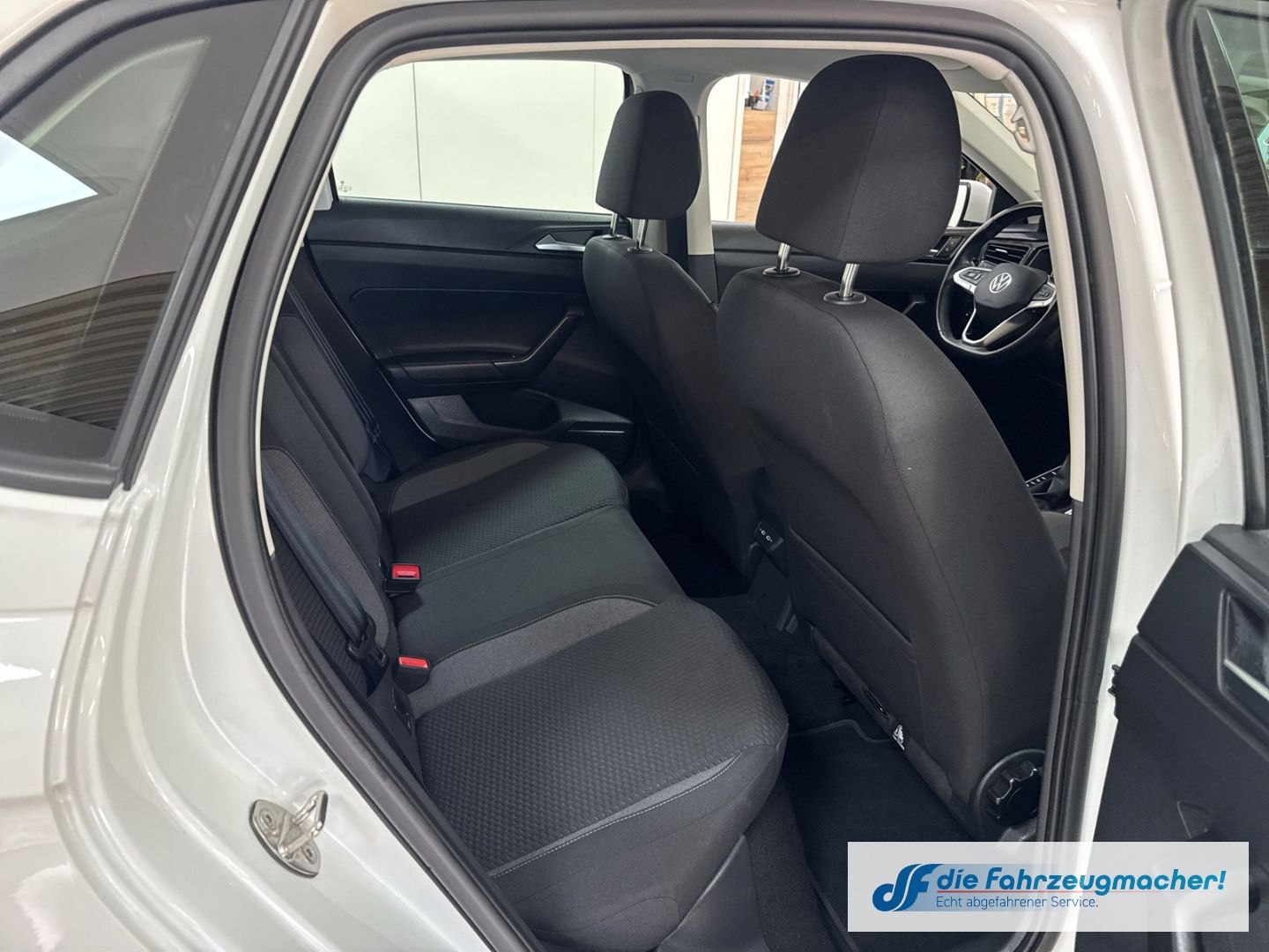 Fahrzeugabbildung Volkswagen Polo VI Life 1.0 TSI EU6d Navi Digitales Cockpit