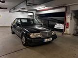 Mercedes-Benz 220 - Mercedes-Benz 220 in Frankfurt (Main)