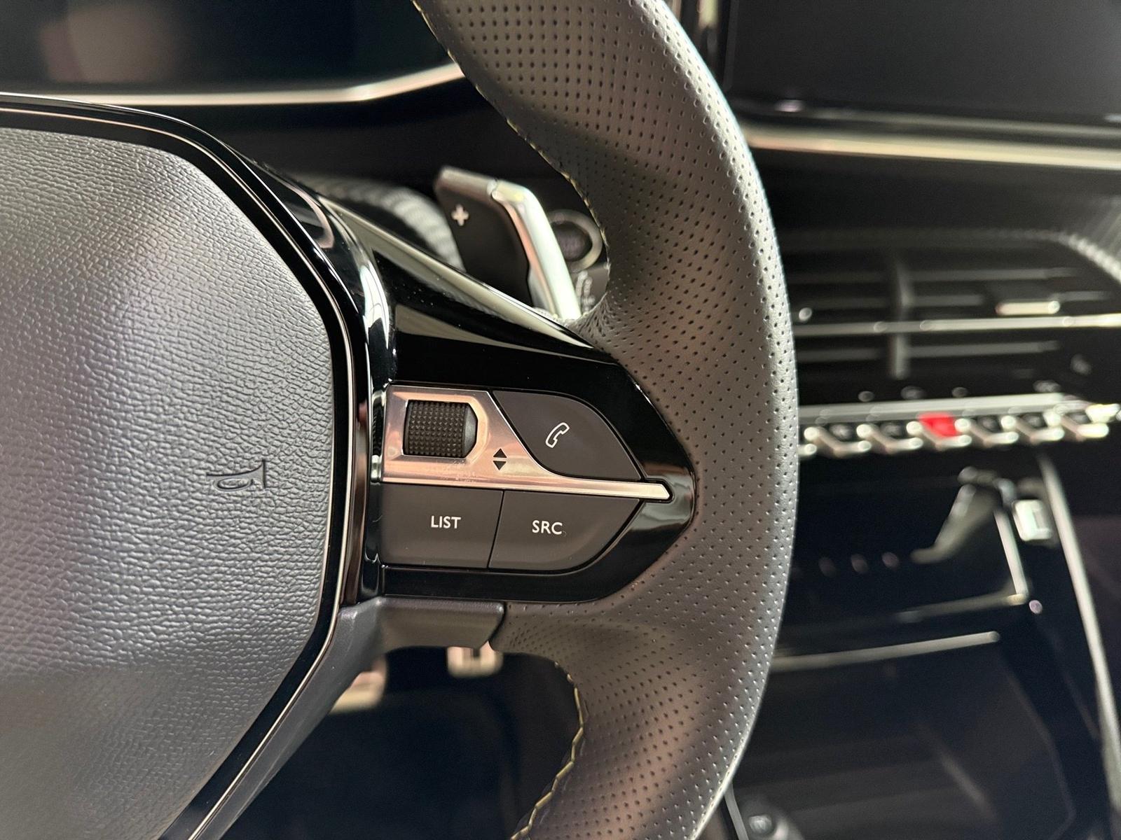 Peugeot 208 Hybrid 136 eDSC6 GT LED PDC Kamera DAB