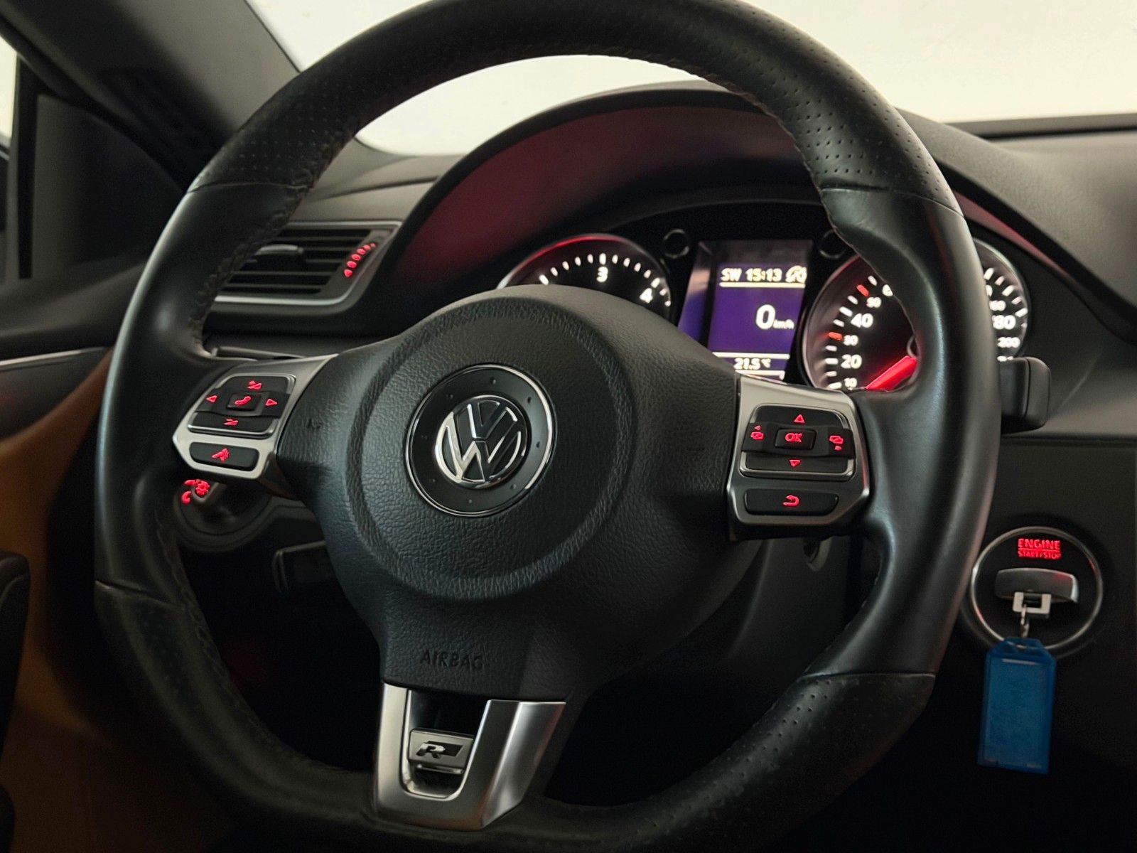 Fahrzeugabbildung Volkswagen CC R-LINE/SHZ/KLIMAUT./XENON/PANORAMADACH