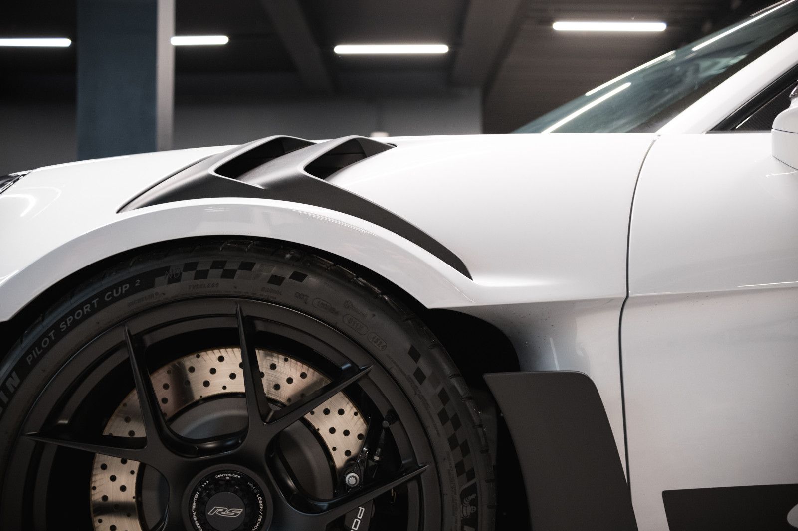 Fahrzeugabbildung Porsche 992/911 GT3 RS-Weissach-Lift-LDE-Kam.-90L-Clubsp