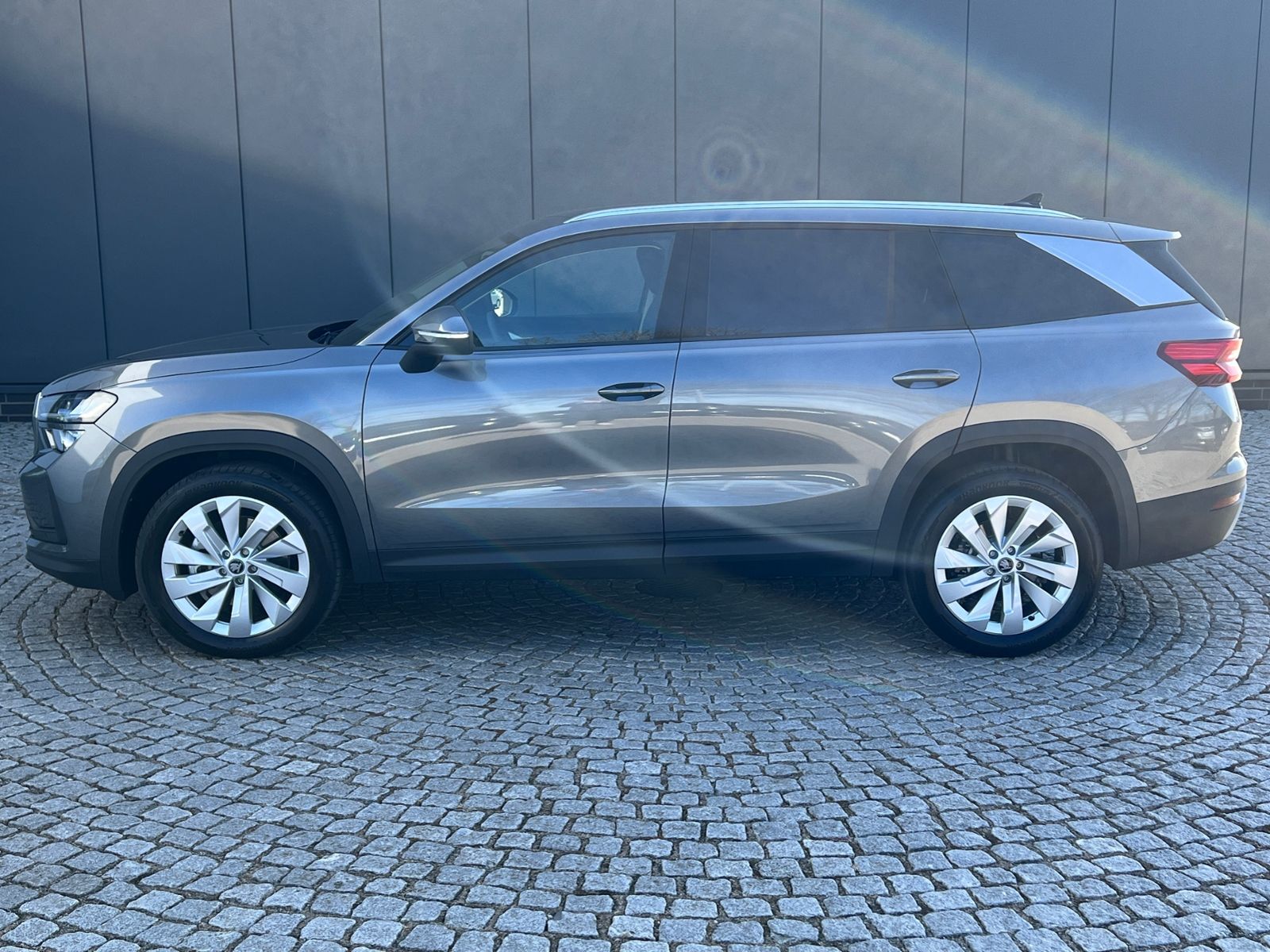 Fahrzeugabbildung SKODA Kodiaq Selection 2.0 TDI DSG 4x4 *AHK, 7-Sitzer,