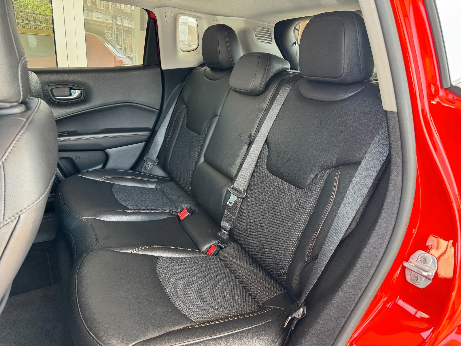 Fahrzeugabbildung Jeep Compass Limited 4WD Autom. Leder/Navi/LED