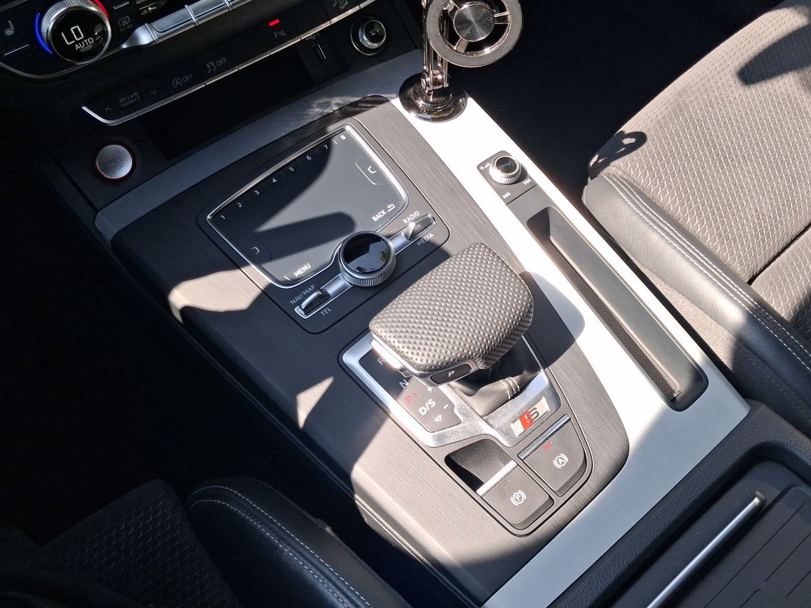 Audi SQ5 TDI Q PANO AHK MATRIX NAVI+ KAMERA foto 11