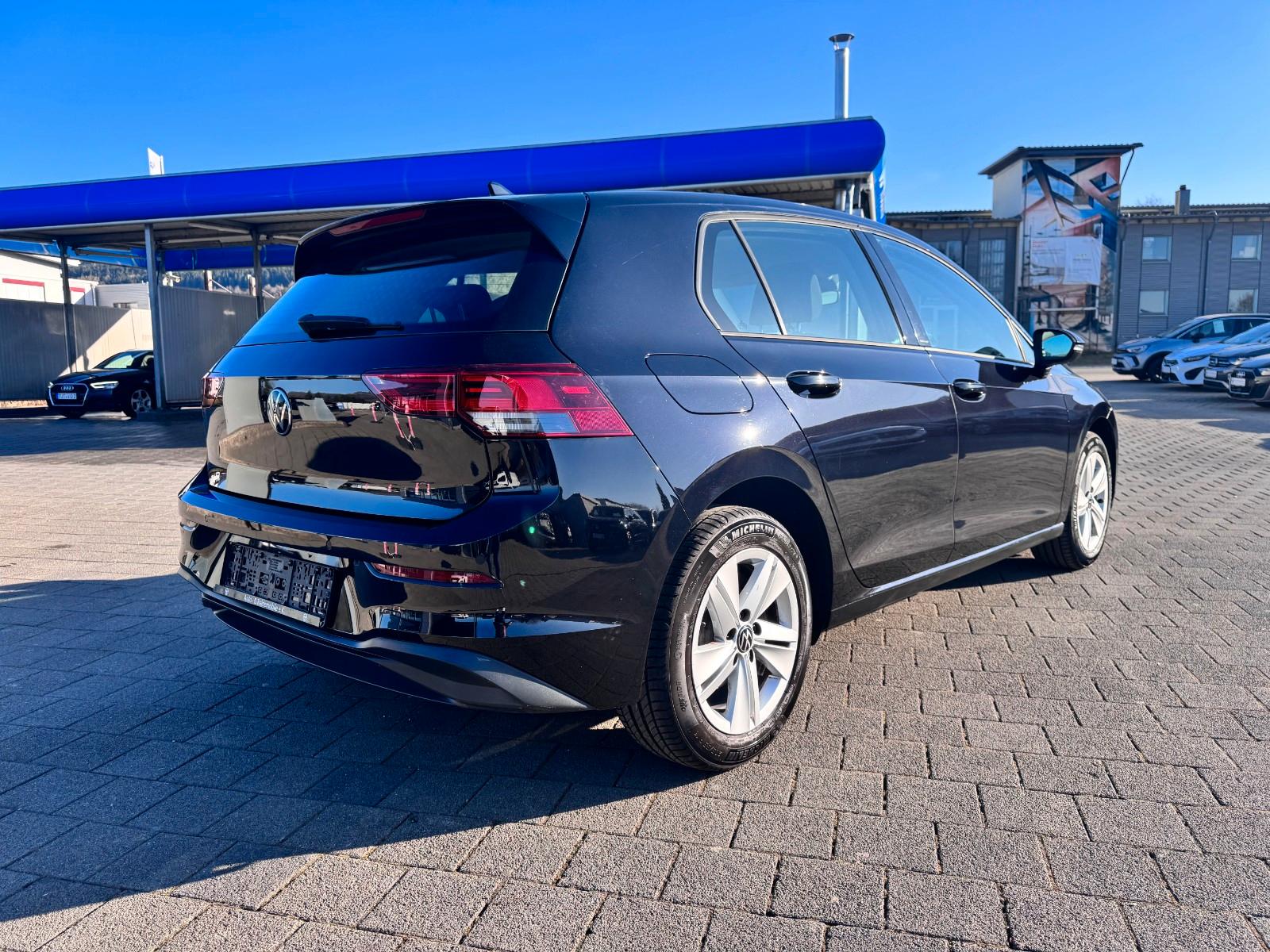 Volkswagen Golf VIII Lim. Life 2.0 TDI /LED/NAVI/AMBIENTE, миниатюра 5