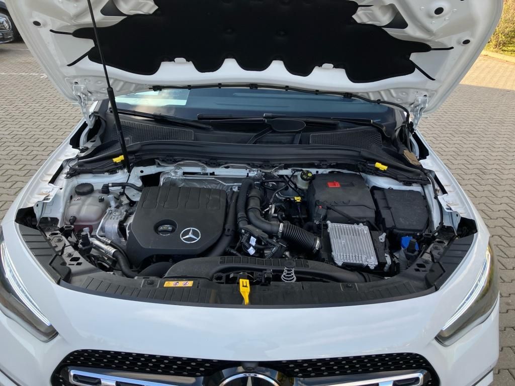 Fahrzeugabbildung Mercedes-Benz GLA 200 AMG*NIGHT*AHZV*K-GO*DISTR*DAB*RFK*LED*