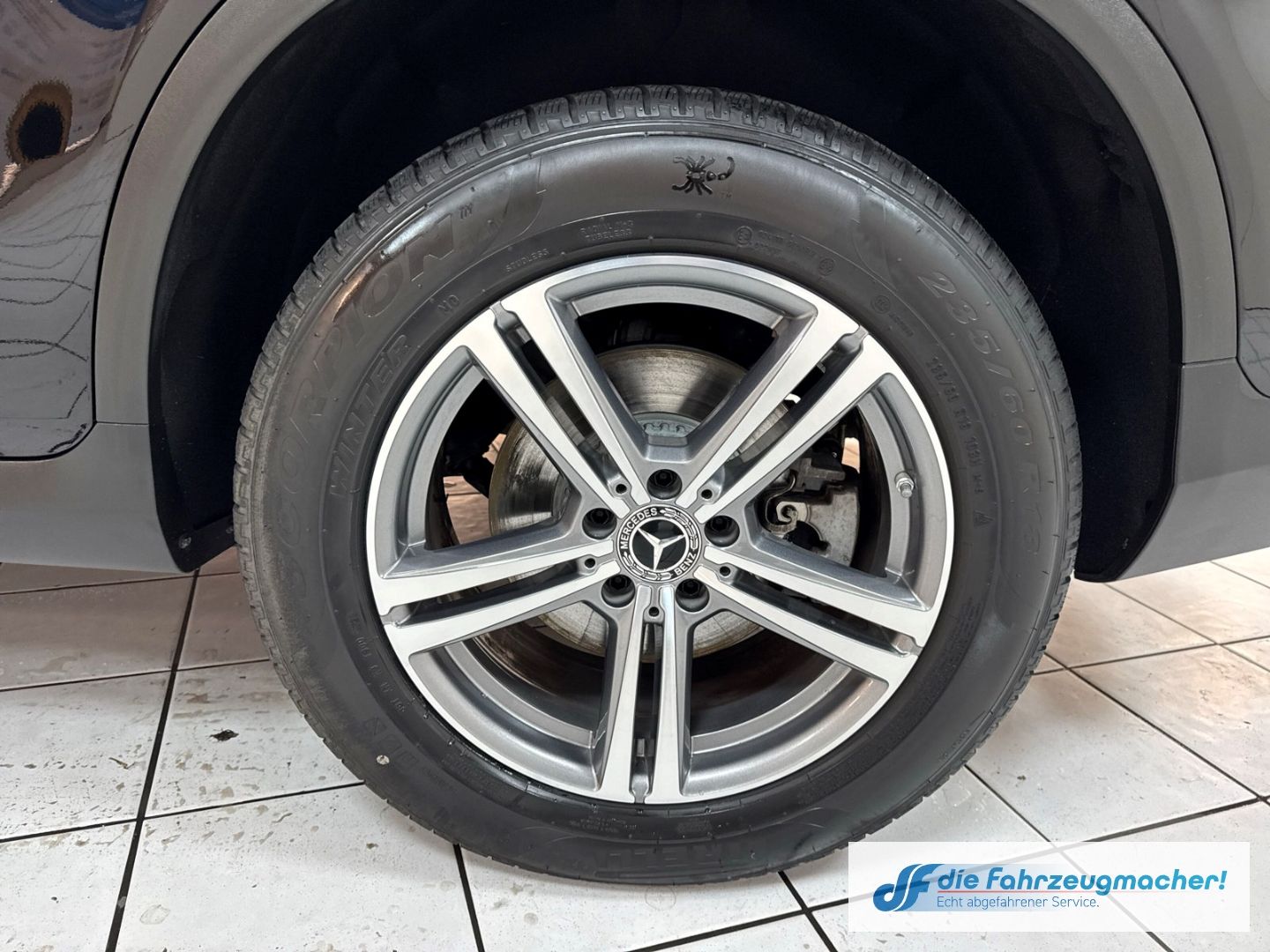 Fahrzeugabbildung Mercedes-Benz GLC 300 e 4Matic Digitales Cockpit Memory Sitze