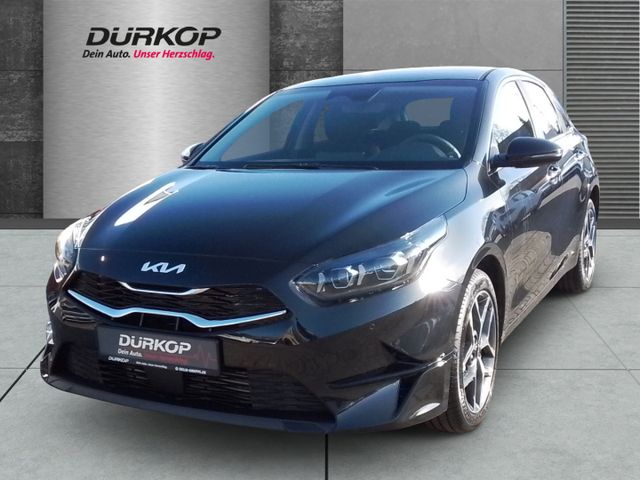 Kia Ceed Ultimate 1.5T 48V DCT Klimaautomatik PDC LM