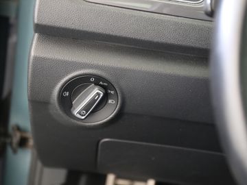Volkswagen T-Roc 1.5TSI DSG IQ DRIVE PANORAMA KAMERA ACC
