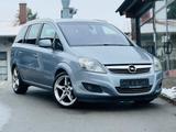 Opel Zafira B Innovation 7 Sitze Sport AHK HU NEU - Opel Zafira: Sp