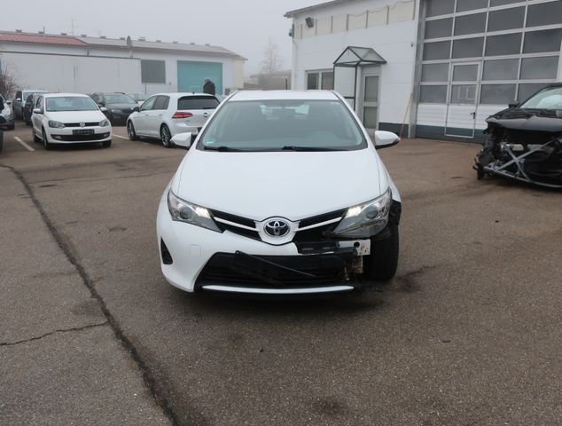 Toyota Auris Cool