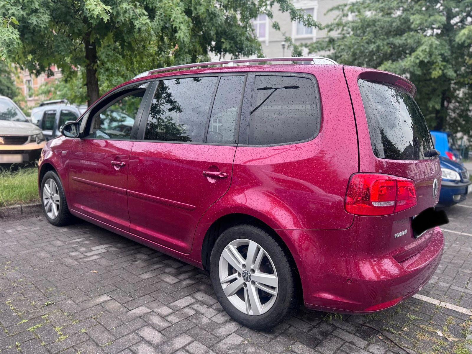 Volkswagen Touran, 2013