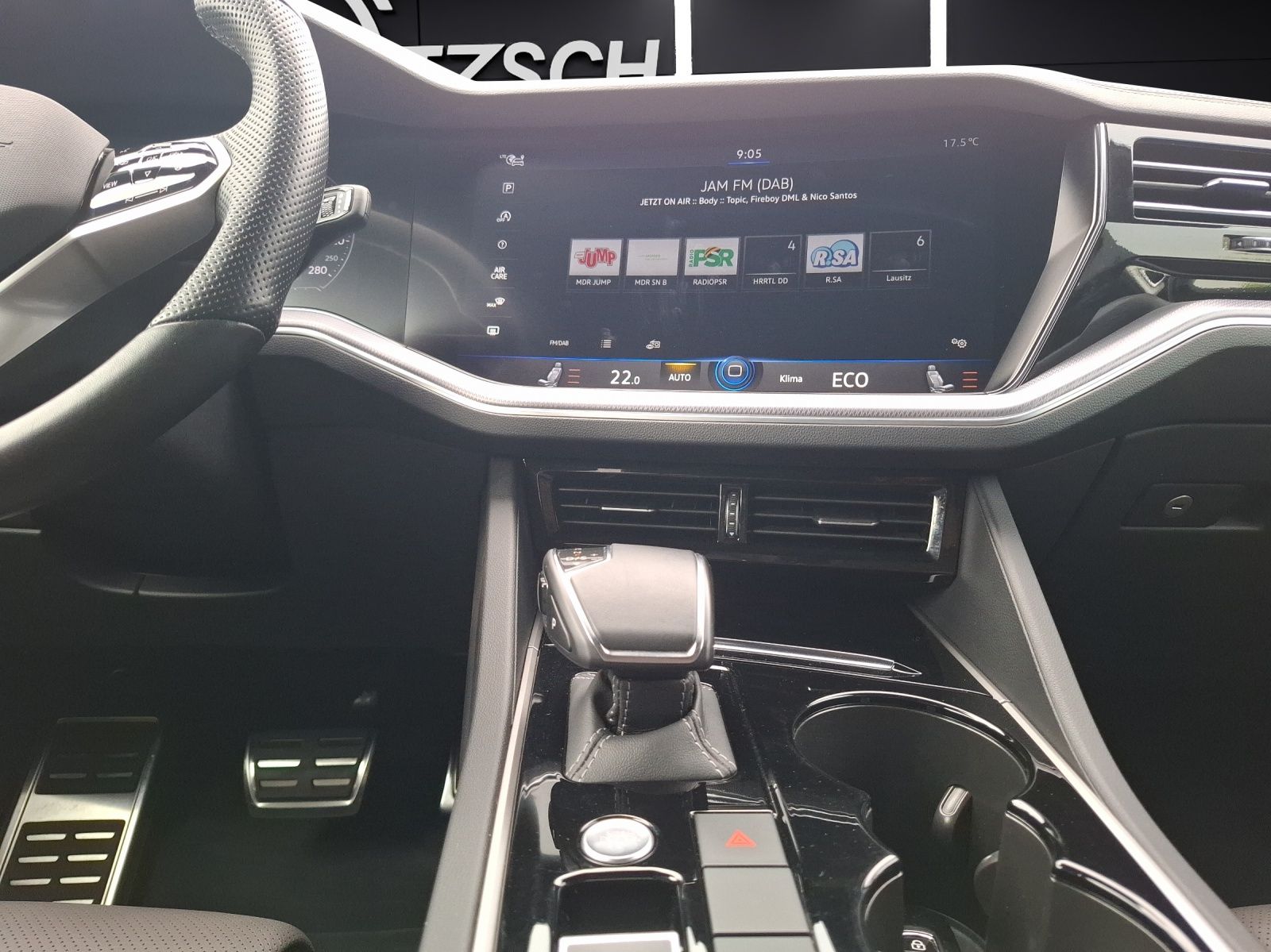 Fahrzeugabbildung Volkswagen Touareg TDI R-Line 4M Standhzg. Matrix AHK Navi