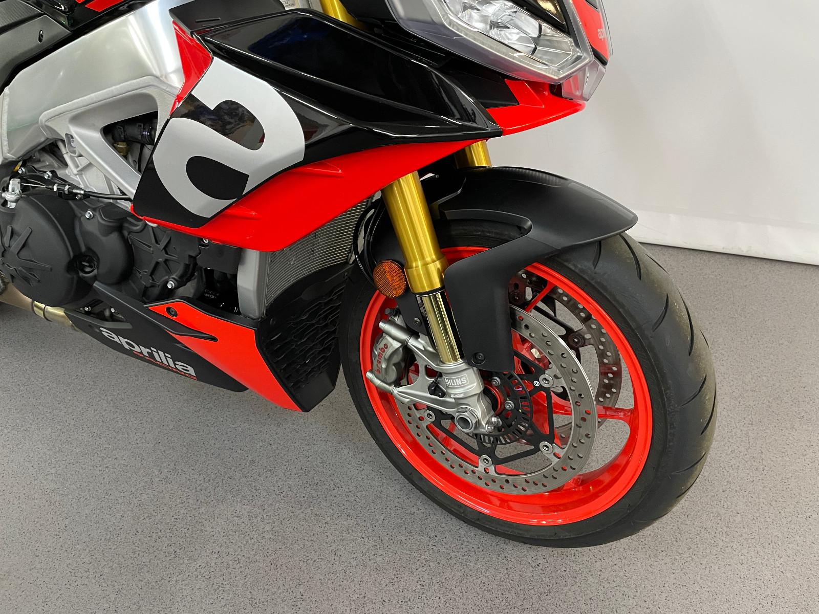 Aprilia Tuono V4 Factory