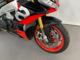 Aprilia Tuono V4 Factory - APRILIA HÄNDLER