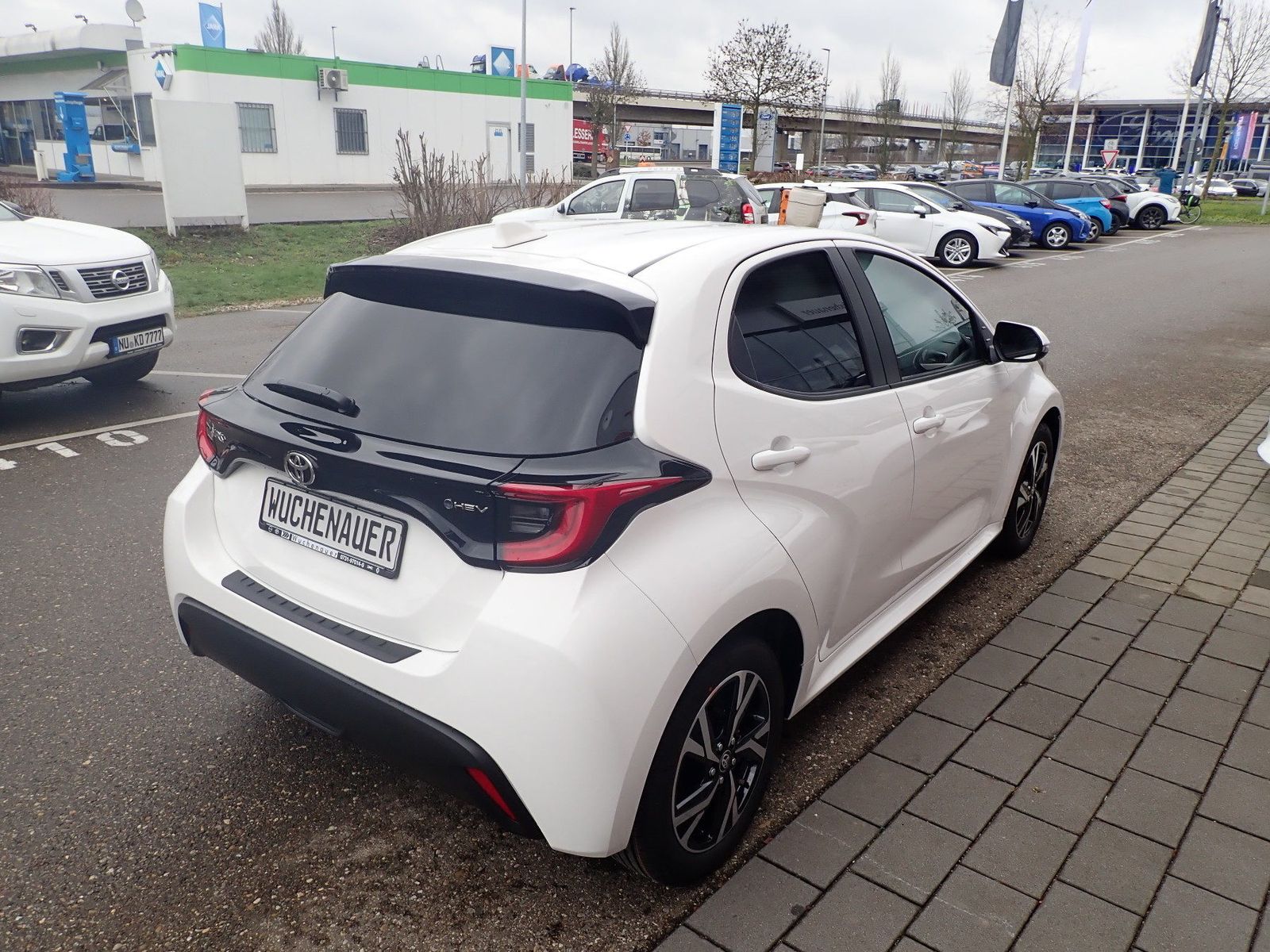 Fahrzeugabbildung Toyota Yaris Hybrid Team Deutschland