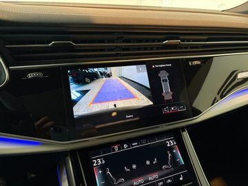 Audi Q7 - 10