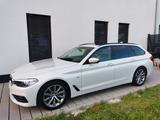 BMW 520d Touring A - Sport Line