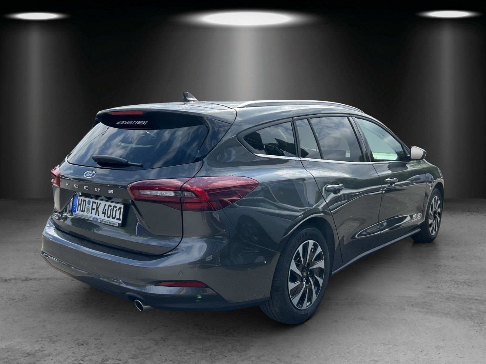 Fahrzeugabbildung Ford Focus Titanium Edition Turnier e.Call Kamera PDC