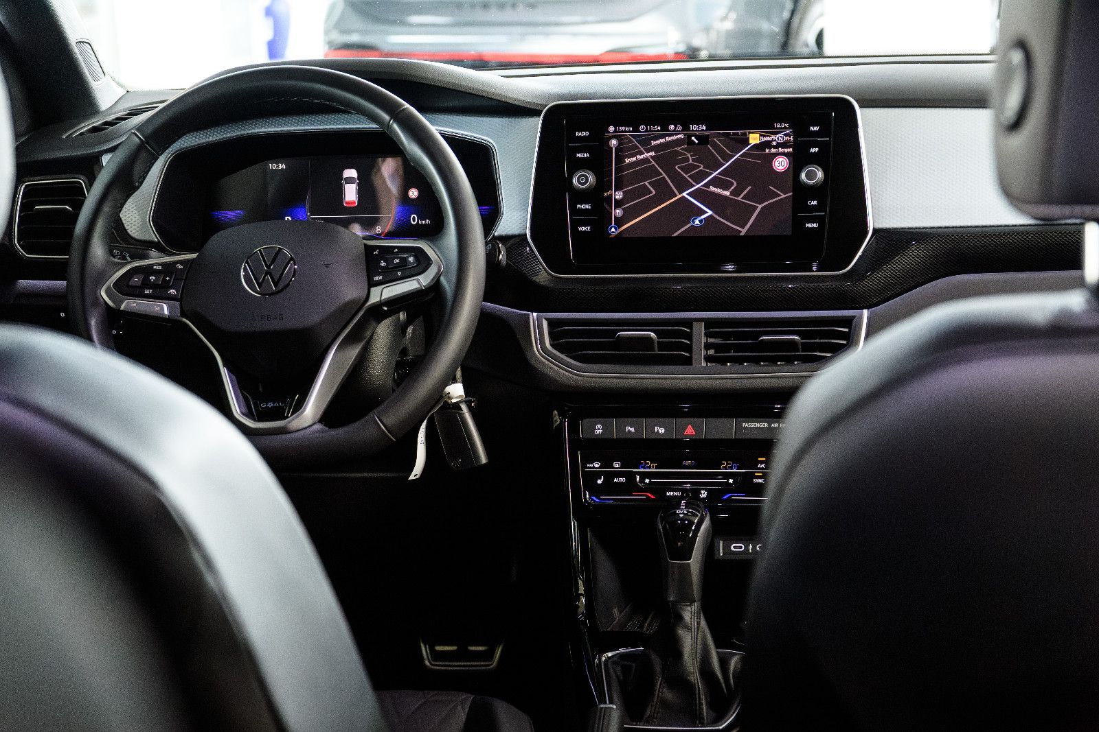 Fahrzeugabbildung Volkswagen T-Cross Goal 1.0 TSI DSG LED+AHK+NAV+ACC+APP+SHZ