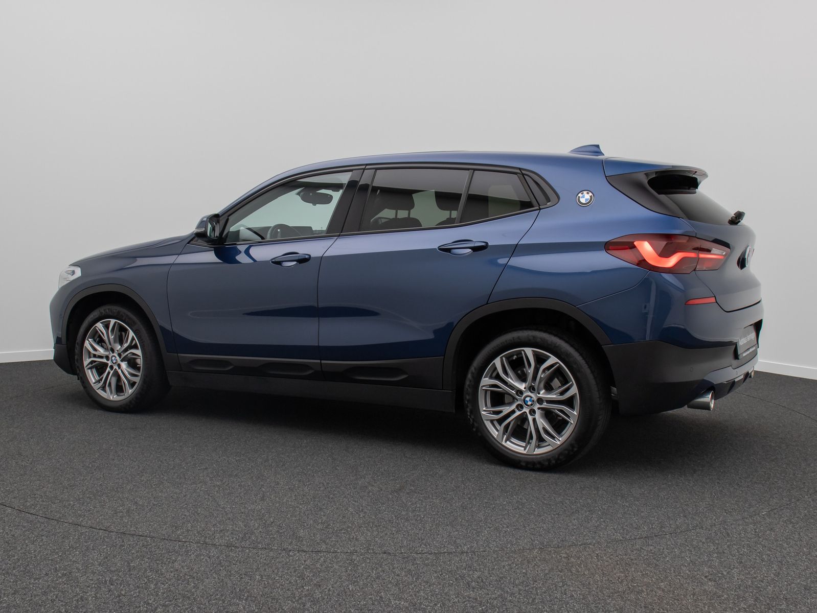 Fahrzeugabbildung BMW X2 sD20i Kamera HiFi Komfort DAB Panorama 18Zoll