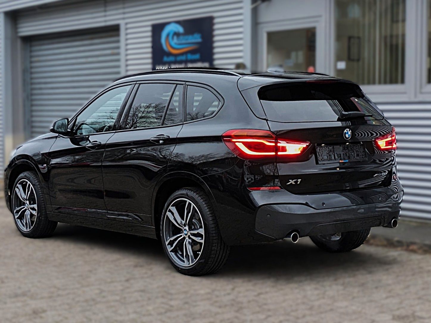 Fahrzeugabbildung BMW X1 XDRIVE 20i M SPORT LEDER PANO ACC NAVI-PL LED