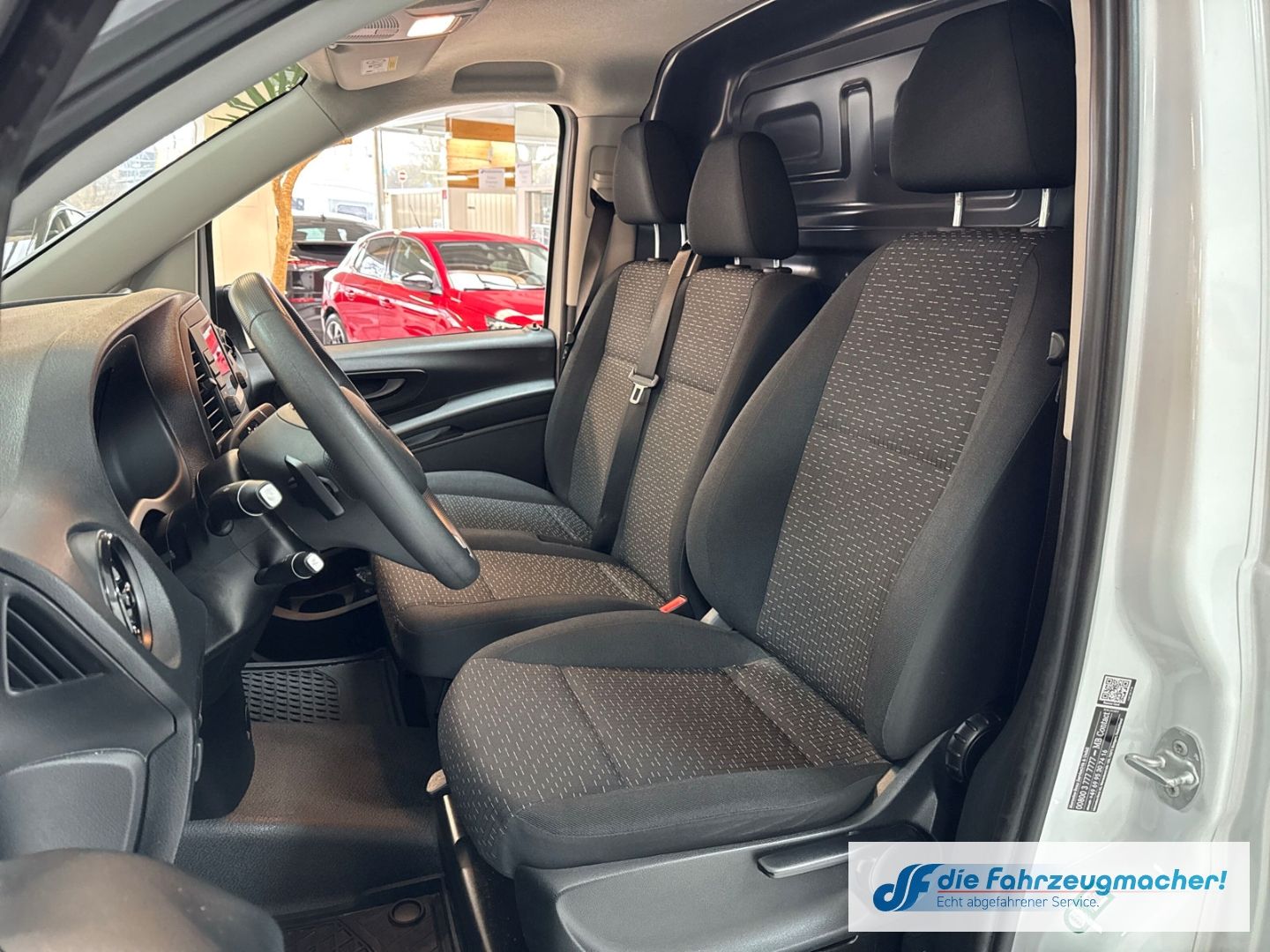 Fahrzeugabbildung Mercedes-Benz Vito Kasten e111 lang DAB SHZ Rückfahrkam. Notbr