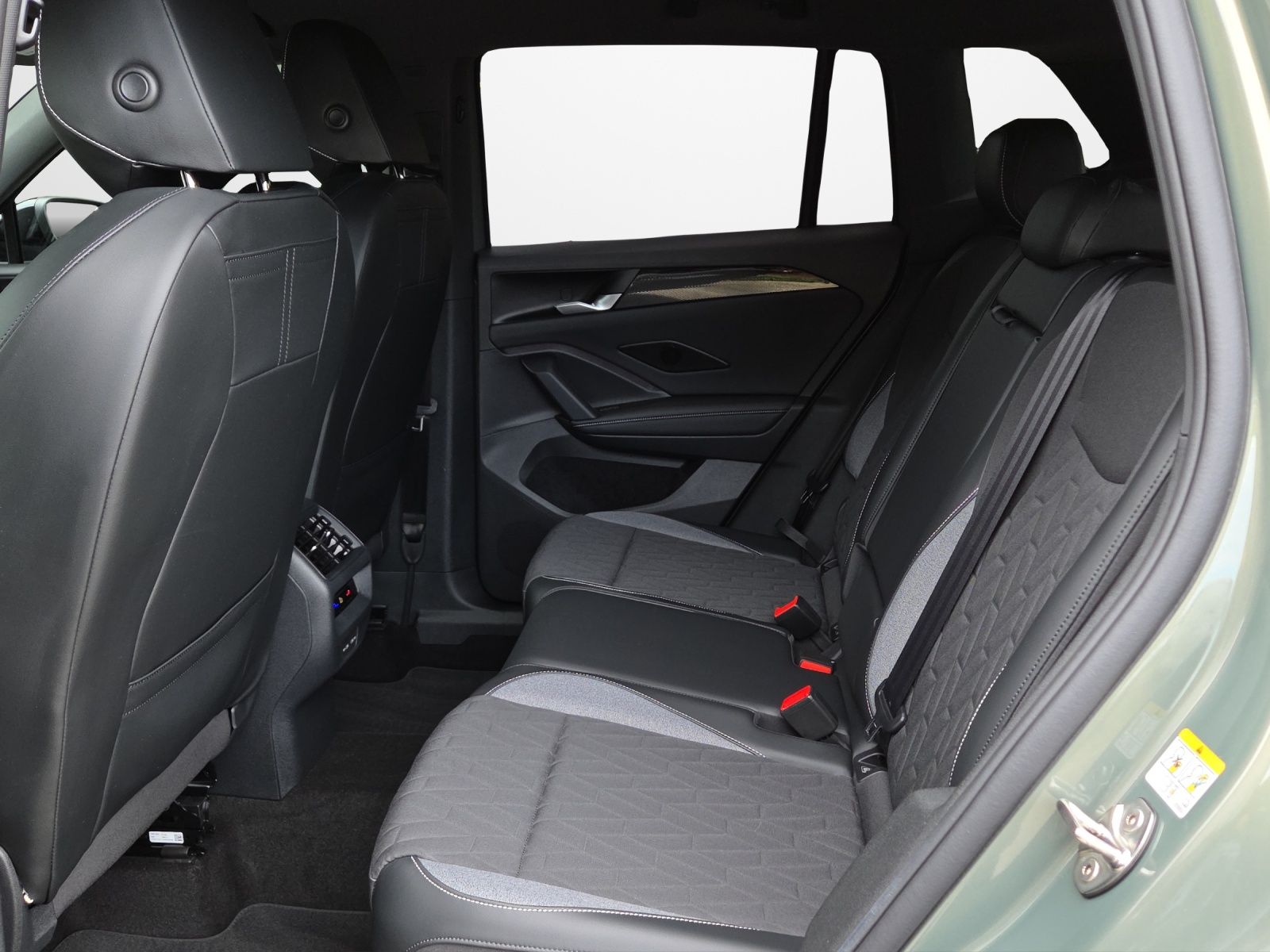 Volkswagen Tiguan 1.5 eTSI DSG Goal LED-Matrix AHK Sitzheiz foto 12