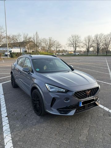 CUPRA Formentor 1.4 e-HYBRID 150kW DSG -