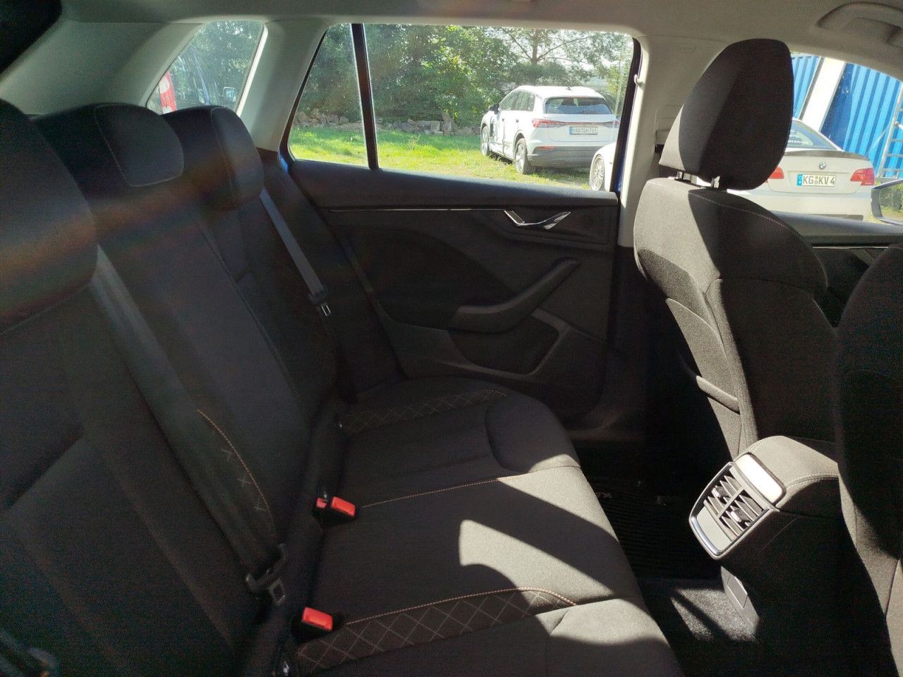 Fahrzeugabbildung SKODA Kamiq Ambition 1.0 TSI AHK