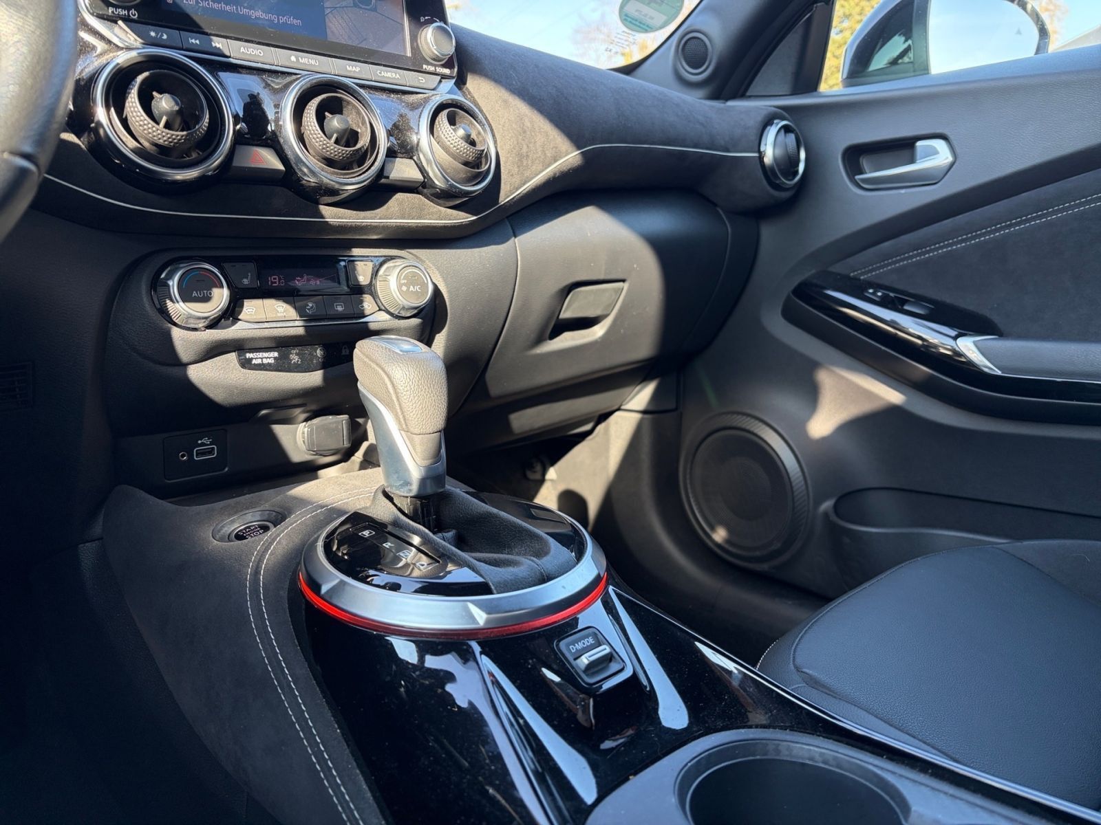 Fahrzeugabbildung Nissan Juke 1.0 DIG-T N-Design *SHZ*NAVI*360°Kamera*BOS